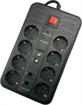 Surge Protector Naviatec 8 out